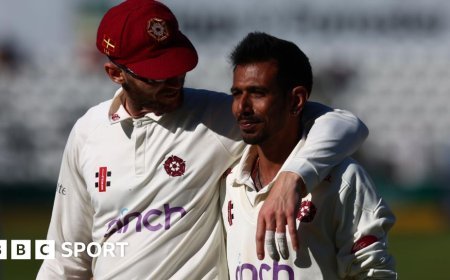 Northants start well against Leicestershire