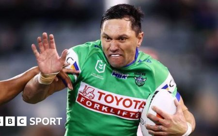 Hull FC sign Canberra back Rapana for two seasons